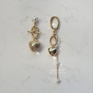 Heart and Chain Earrings - Gold