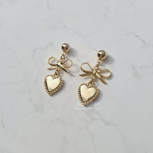 Vintage Gold Heart Earrings (Red Velvet Joy, STAYC Sieun Earrings)
