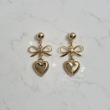 Load image into Gallery viewer, Vintage Gold Heart Earrings (Red Velvet Joy, STAYC Sieun Earrings)