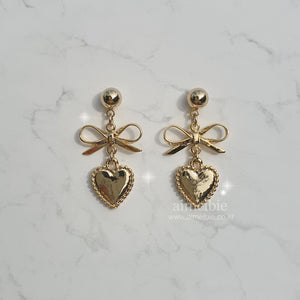 Vintage Gold Heart Earrings (Red Velvet Joy, STAYC Sieun Earrings)
