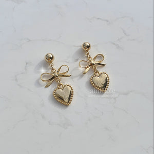 Vintage Gold Heart Earrings (Red Velvet Joy, STAYC Sieun Earrings)