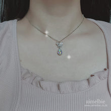 Load image into Gallery viewer, Dreamy Butterfly Semi-Choker Necklace - Rainbow (STAYC Isa, STAYC Seeun, Sejeong Kim, Oh My Girl Jiho Necklace)