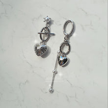 Load image into Gallery viewer, Heart and Chain Earrings - Silver