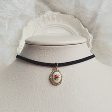 Load image into Gallery viewer, Antique Oval Choker - Vintage Rose (Momoland Jane Necklace)