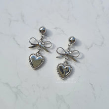 Load image into Gallery viewer, Vintage Silver Heart Earrings