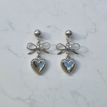 Load image into Gallery viewer, Vintage Silver Heart Earrings