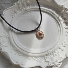 Load image into Gallery viewer, Antique Oval Choker - Teddy Bear