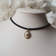 Load image into Gallery viewer, Antique Oval Choker - Vintage Rose (Momoland Jane Necklace)
