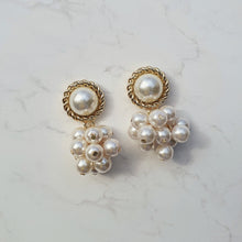 Load image into Gallery viewer, Pearl Bouquet Earrings - Antique ver. (Kep1er Chaehyun Earrings)