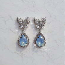 Load image into Gallery viewer, Soft Blue Butterfly Earrings (Girl&#39;s Generation Sunny Earrings)