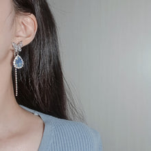 Load image into Gallery viewer, Soft Blue Butterfly Earrings (Girl&#39;s Generation Sunny Earrings)