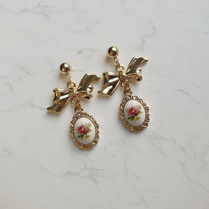 Mary Earrings - Vintage Rose Version