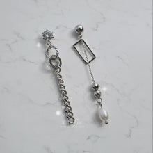 Load image into Gallery viewer, Urban Vibe Earrings - Silver