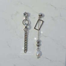 Load image into Gallery viewer, Urban Vibe Earrings - Silver