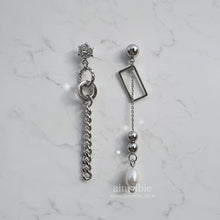 Load image into Gallery viewer, Urban Vibe Earrings - Silver