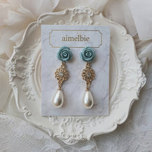 Load image into Gallery viewer, Elegant Mint Rose Earrings (fromis_9 Chaeyoung Earrings)
