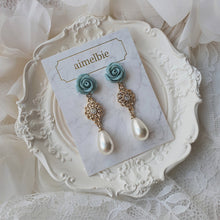 Load image into Gallery viewer, Elegant Mint Rose Earrings (fromis_9 Chaeyoung Earrings)