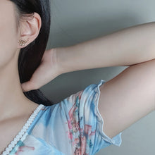 Load image into Gallery viewer, Laurel Leaves Earrings