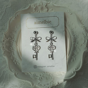 Sweet Silver Key Earrings (LOONA Heejin, Billlie Haruna Earrings)