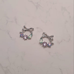Petit Ribbon Wreath Earrings - Silver