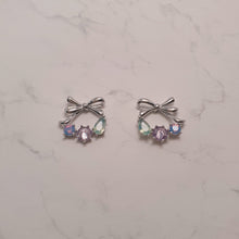 Load image into Gallery viewer, Petit Ribbon Wreath Earrings - Silver