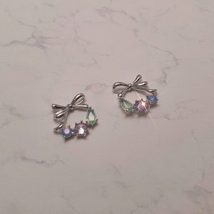 Petit Ribbon Wreath Earrings - Silver