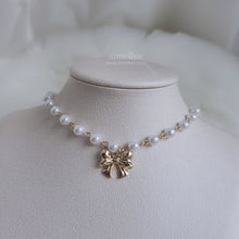 Load image into Gallery viewer, Adorable Ribbon Pearl Choker - Gold ver. (Billlie Sheon Necklace)