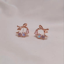 Load image into Gallery viewer, Petit Ribbon Wreath Earrings - Rosegold