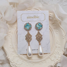 Load image into Gallery viewer, Aquamarine Princess Earrings
