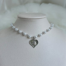 Load image into Gallery viewer, Baby Angel Pearl Choker - Silver ver. (Choi Yena Necklace)