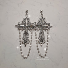 Load image into Gallery viewer, Gothic Silver Cross Earrings