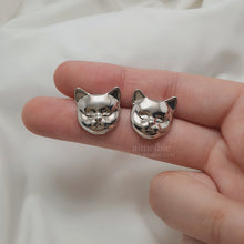 Load image into Gallery viewer, Melbie The Cat Series - Cat Face Earrings (Silver) (Red Velvet Joy, VIVIZ Sinb Earrings)