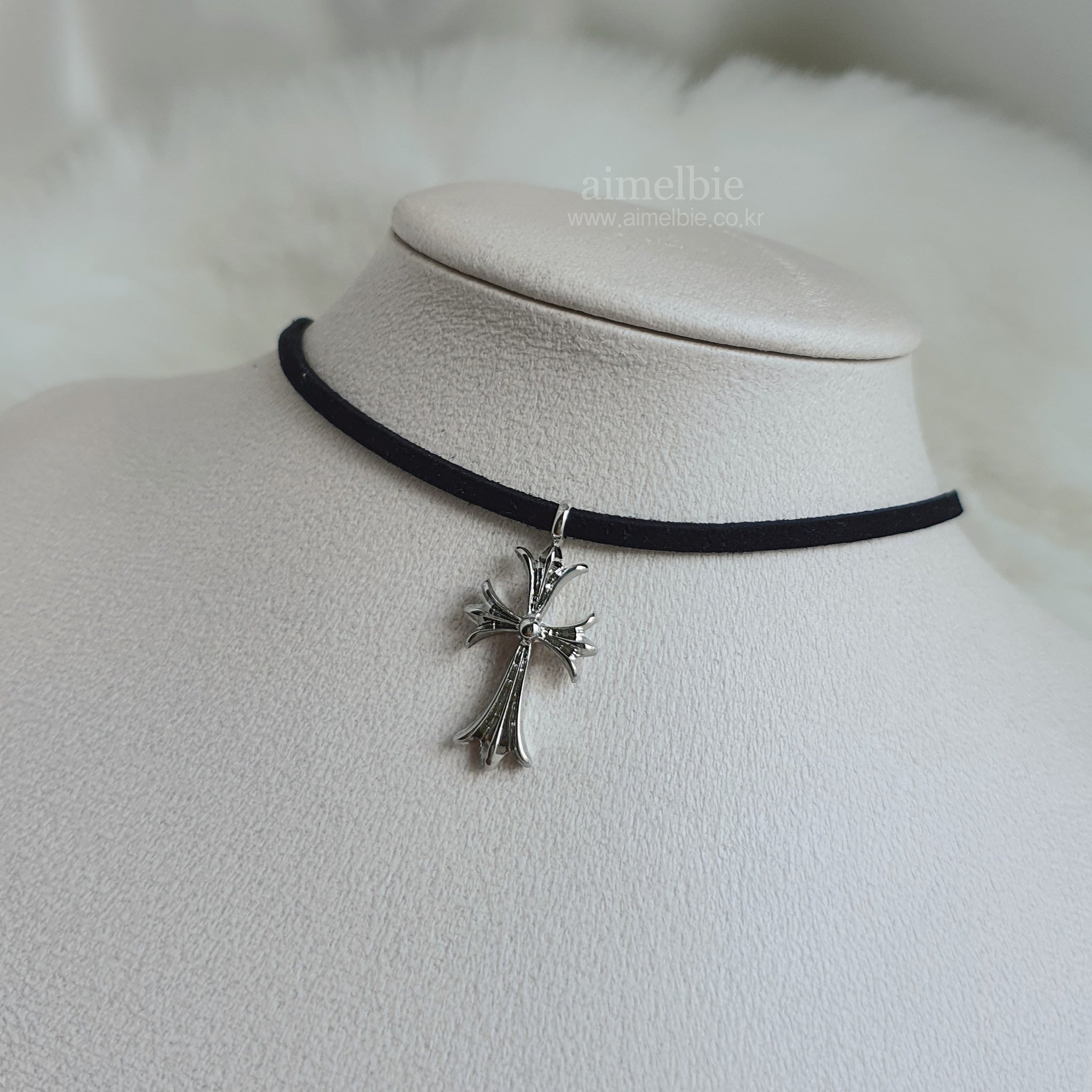 Gothic Silver Cross Choker G I DLE Shuhua Necklace aimelbie