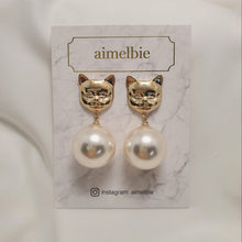 Load image into Gallery viewer, Melbie The Cat Series - Big Pearl Earrings (Gold ver.)