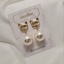 Load image into Gallery viewer, Melbie The Cat Series - Big Pearl Earrings (Gold ver.)