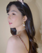 Load image into Gallery viewer, Melbie The Cat Series - Moon and Big Pearl Earrings (Gold ver.)