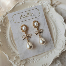 Load image into Gallery viewer, Little Women Earrings - Gold ver. (STAYC J Earrings)