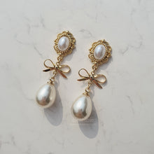 Load image into Gallery viewer, Little Women Earrings - Gold ver. (STAYC J Earrings)