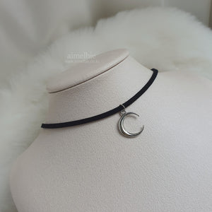 Crescent Moon Choker - Silver ver.