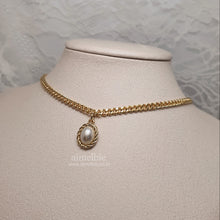 Load image into Gallery viewer, [KARA Han Seungyeon Necklace] Elizabeth Choker Necklace - Gold ver.