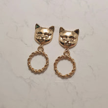 Load image into Gallery viewer, Melbie The Cat Series - Antique Cat Knobs Earrings (Gold ver.)