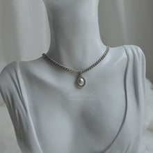 Load image into Gallery viewer, Elizabeth Choker Necklace - Silver ver.