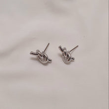 Load image into Gallery viewer, Daily Knot Earrings - Silver