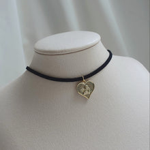 Load image into Gallery viewer, Baby Angel Heart Choker - Gold ver (Kep1er Xiaoting, Dreamcatcher Dami Necklace)