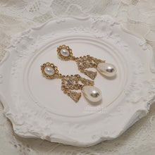 Load image into Gallery viewer, Rococo Chandelier Earrings - Gold