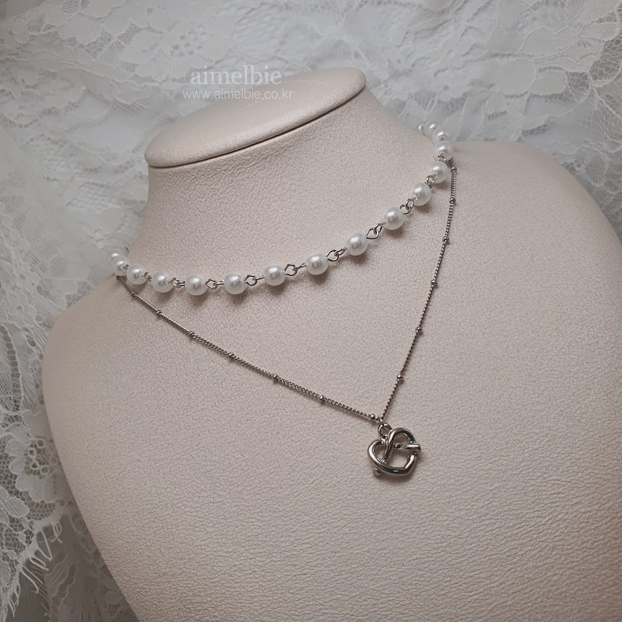 Pretzel Layered Pearl Choker Necklace - Silver ver