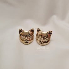 Load image into Gallery viewer, Melbie The Cat Series - Cat Face Earrings (Gold)