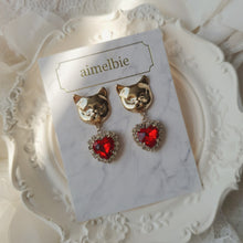 Load image into Gallery viewer, Melbie The Cat Series - Red Heart Earrings (Mamamoo Solar Earrings)