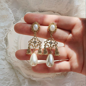 Rococo Chandelier Earrings - Gold