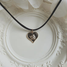 Load image into Gallery viewer, Baby Angel Heart Choker - Gold ver (Kep1er Xiaoting, Dreamcatcher Dami Necklace)